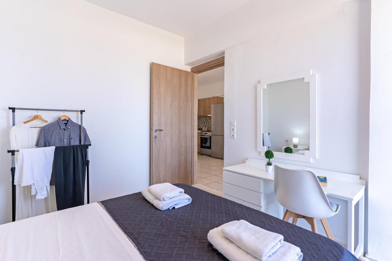 Azure Seaside Apts Néa Magníszia Kültér fotó