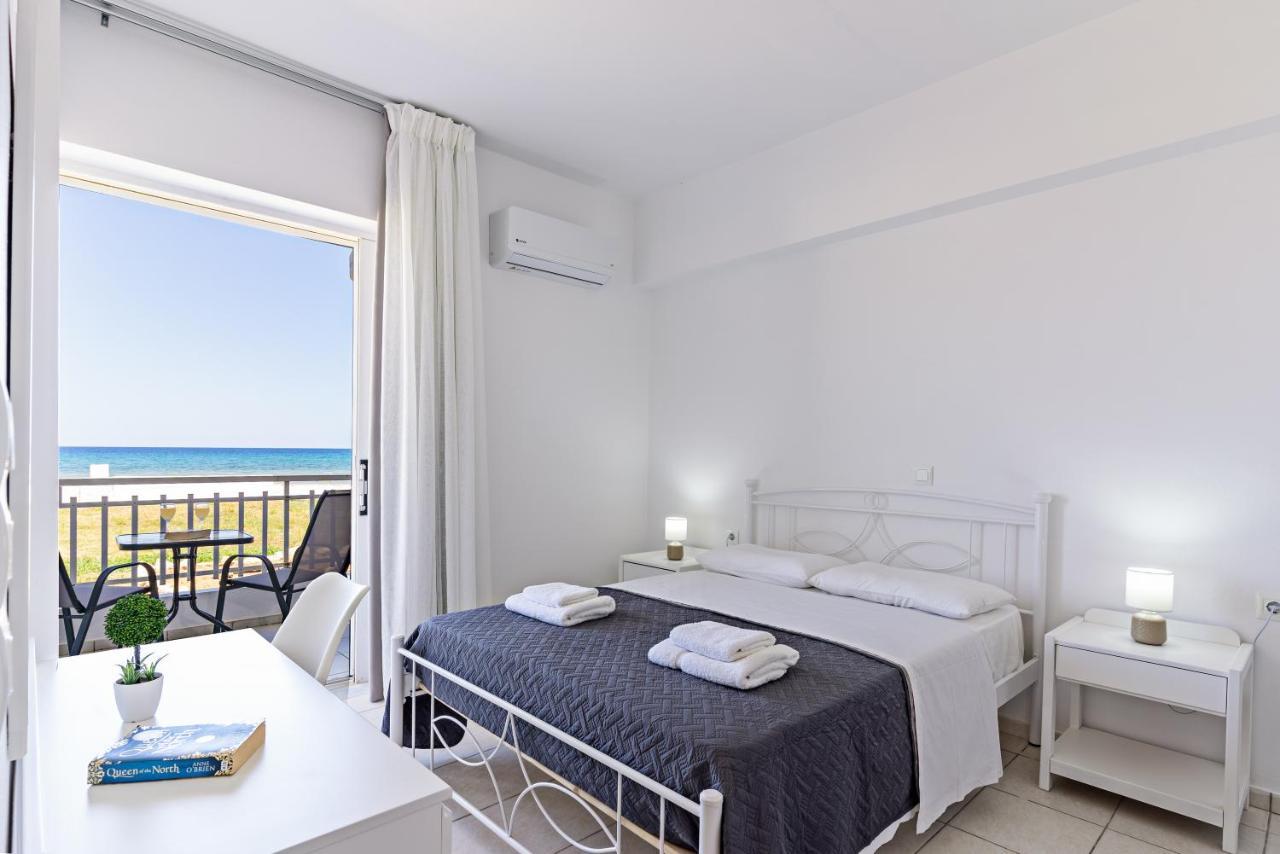 Azure Seaside Apts Néa Magníszia Kültér fotó