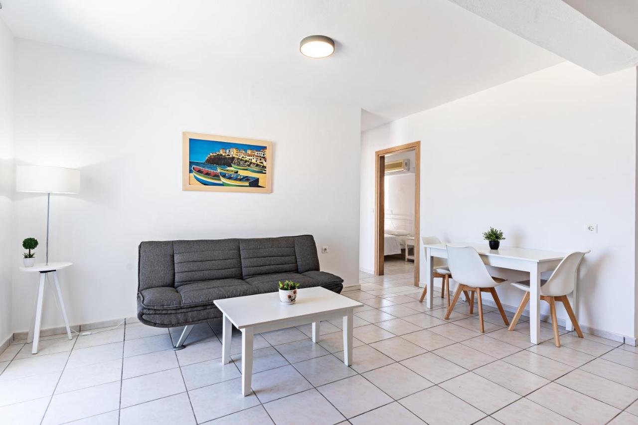 Azure Seaside Apts Néa Magníszia Kültér fotó