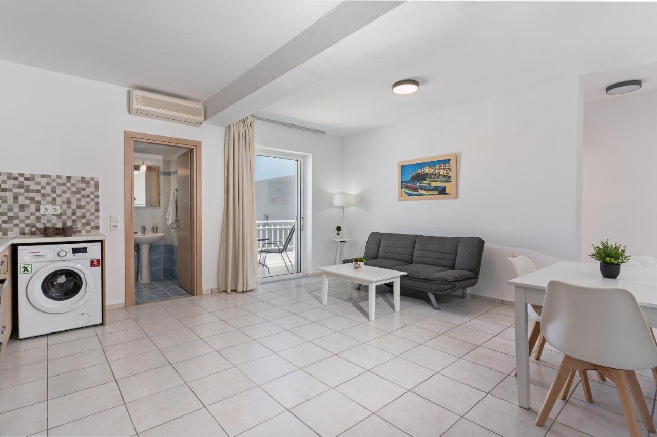 Azure Seaside Apts Néa Magníszia Kültér fotó