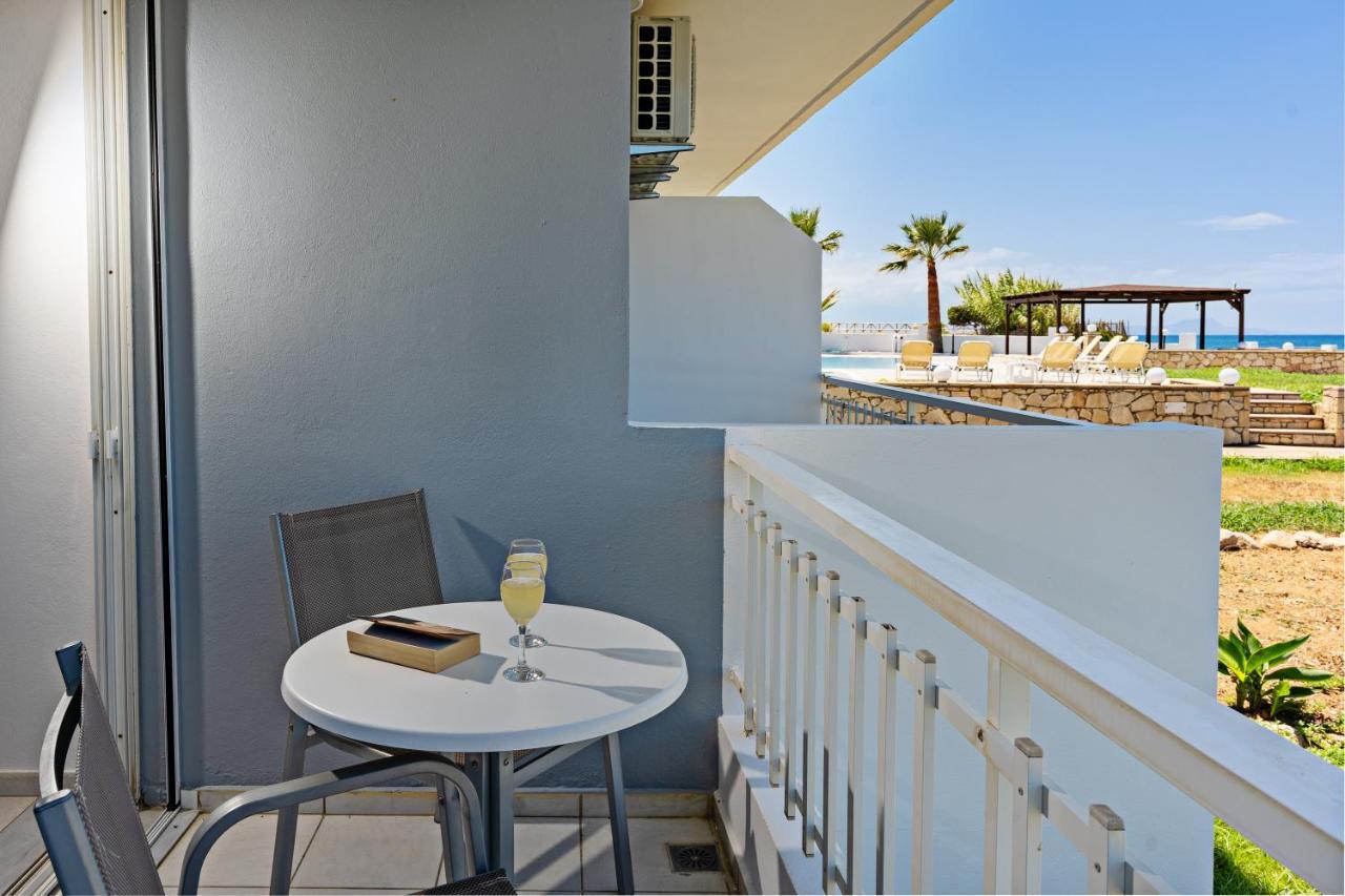 Azure Seaside Apts Néa Magníszia Kültér fotó