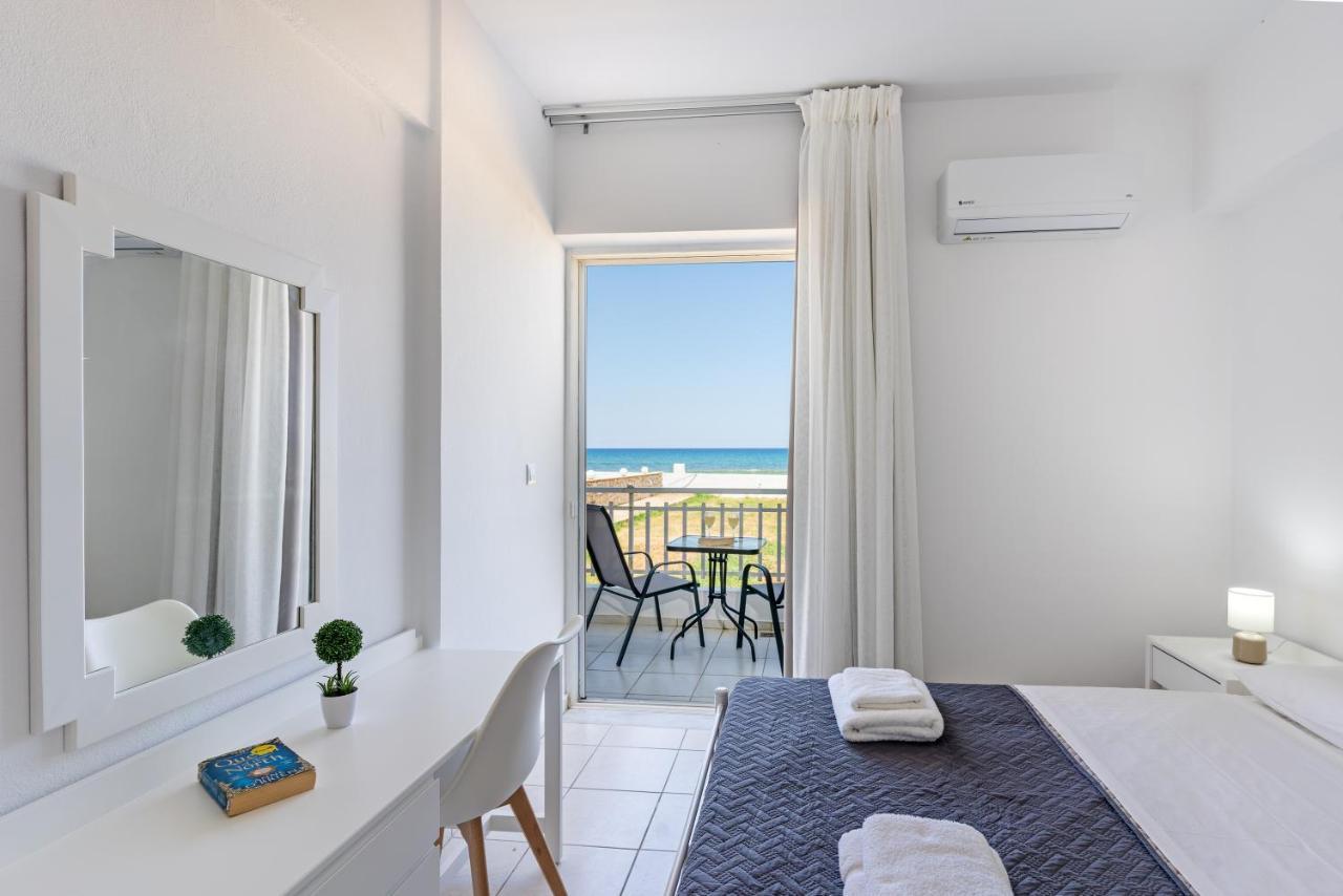 Azure Seaside Apts Néa Magníszia Kültér fotó