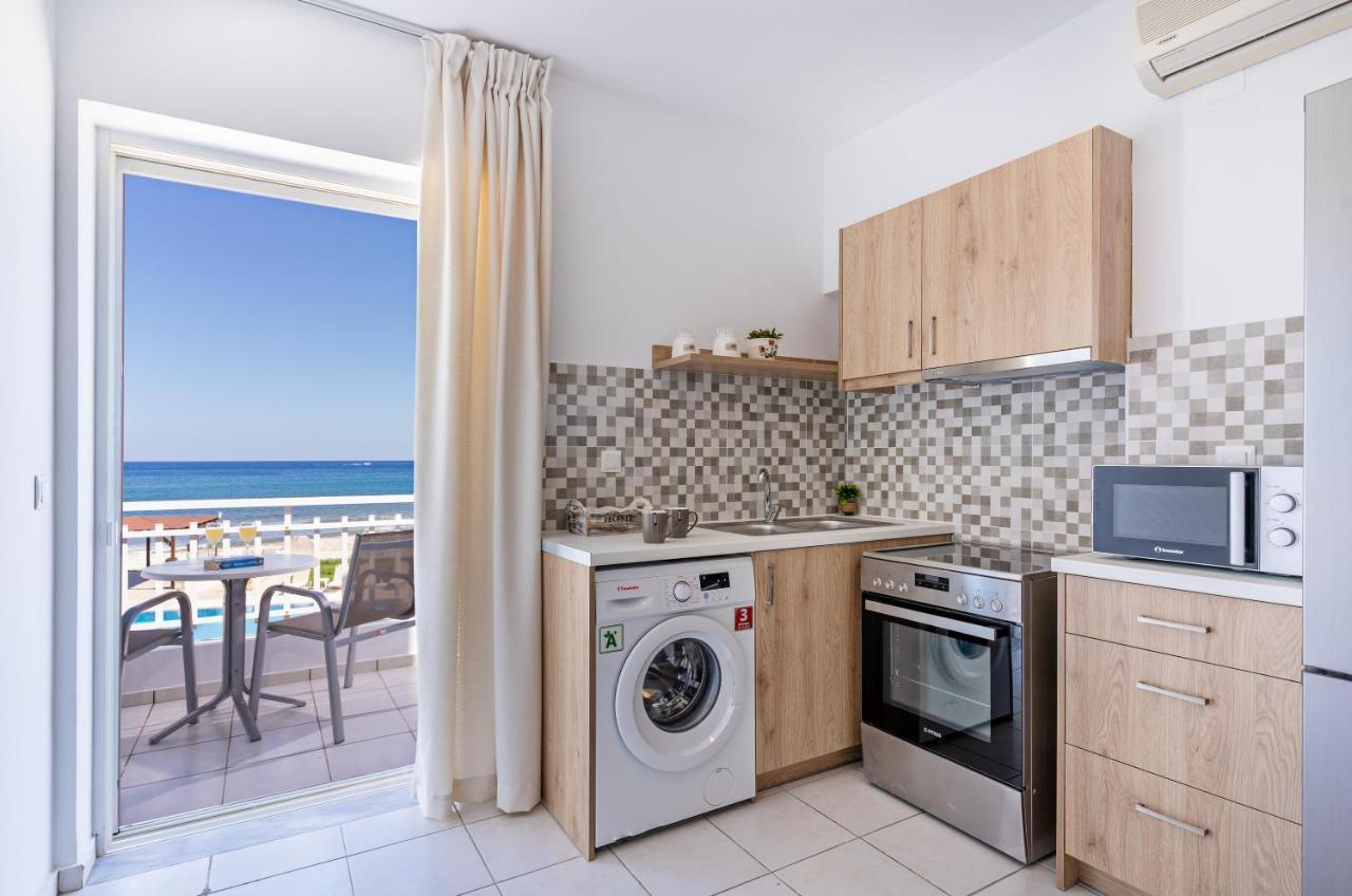 Azure Seaside Apts Néa Magníszia Kültér fotó
