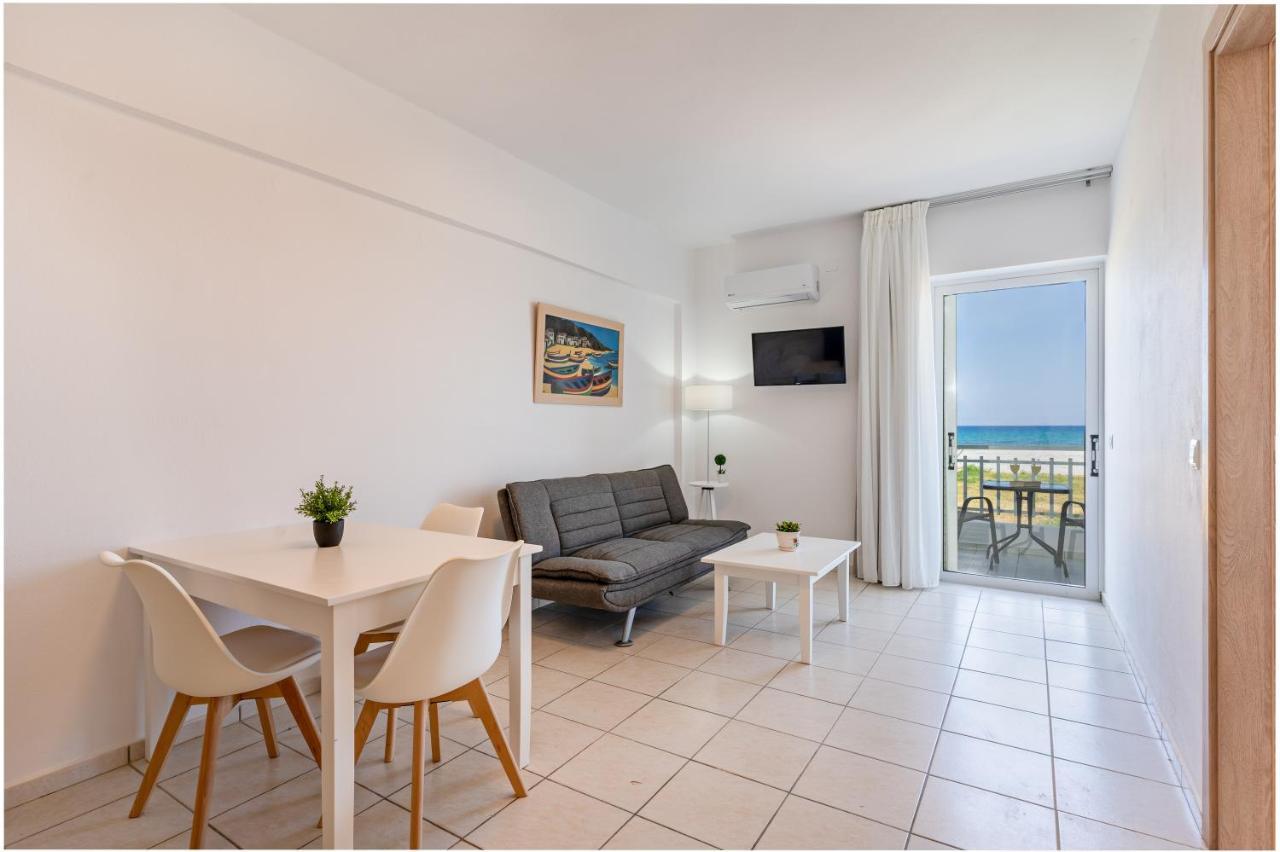 Azure Seaside Apts Néa Magníszia Kültér fotó