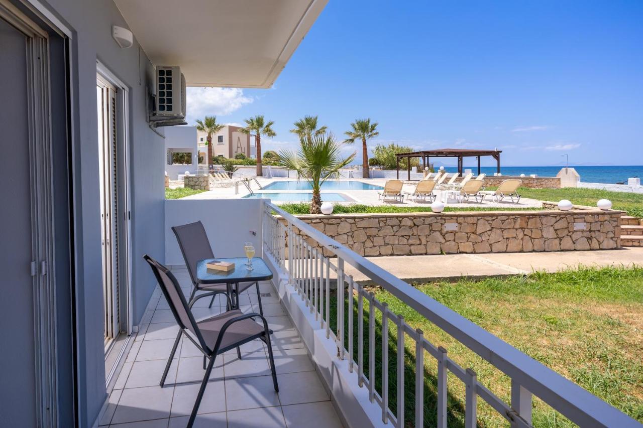 Azure Seaside Apts Néa Magníszia Kültér fotó