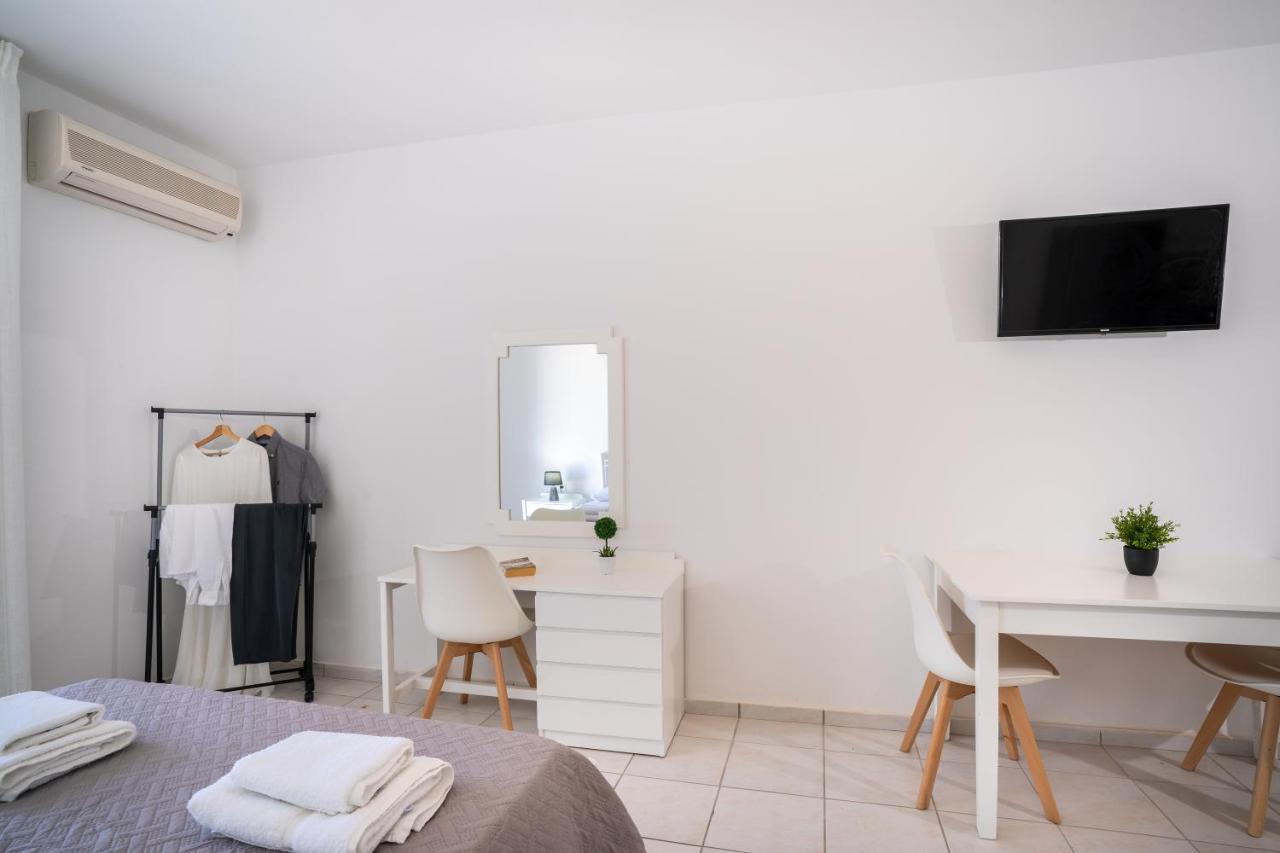 Azure Seaside Apts Néa Magníszia Kültér fotó