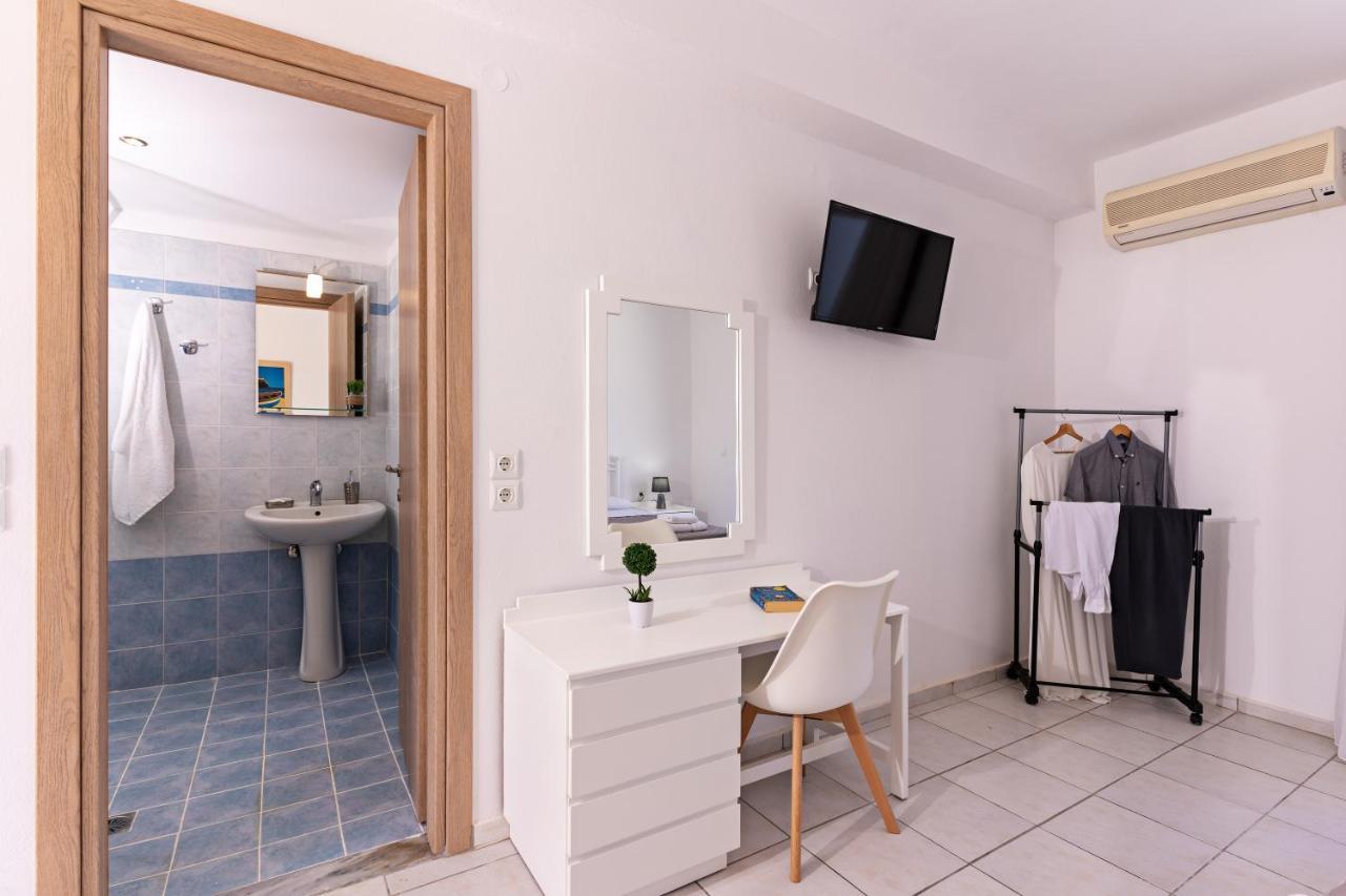 Azure Seaside Apts Néa Magníszia Kültér fotó