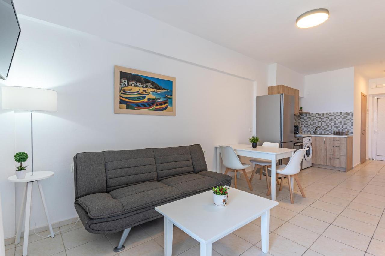 Azure Seaside Apts Néa Magníszia Kültér fotó