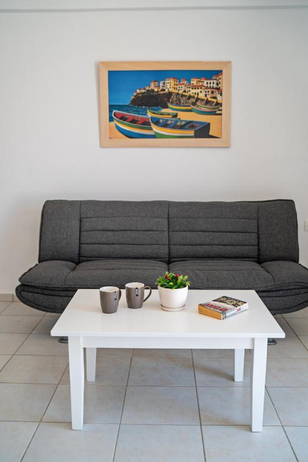 Azure Seaside Apts Néa Magníszia Kültér fotó