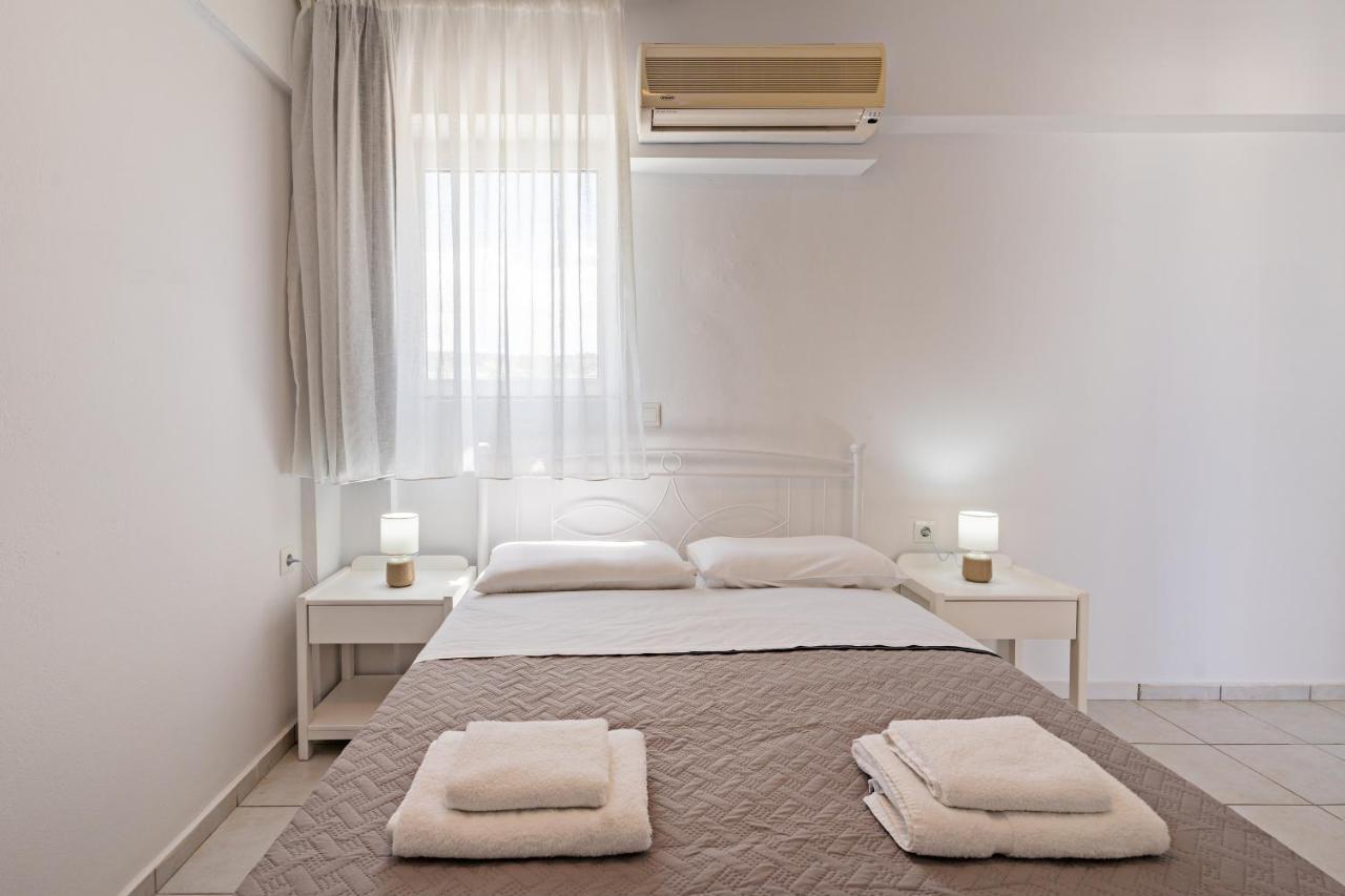 Azure Seaside Apts Néa Magníszia Kültér fotó