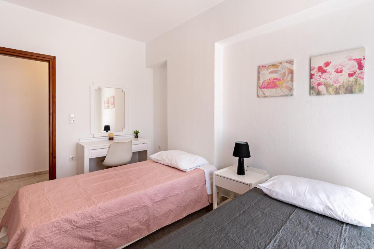 Azure Seaside Apts Néa Magníszia Kültér fotó